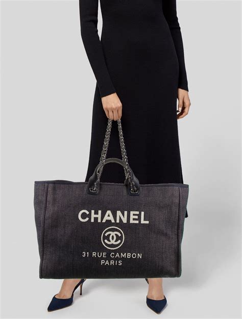 inside chanel deauville bag|chanel deauville large tote bag.